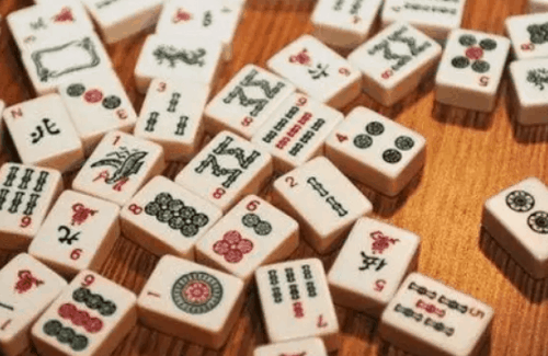 今天下午打麻将坐哪方手气最佳 今日打麻将赢钱方位2022